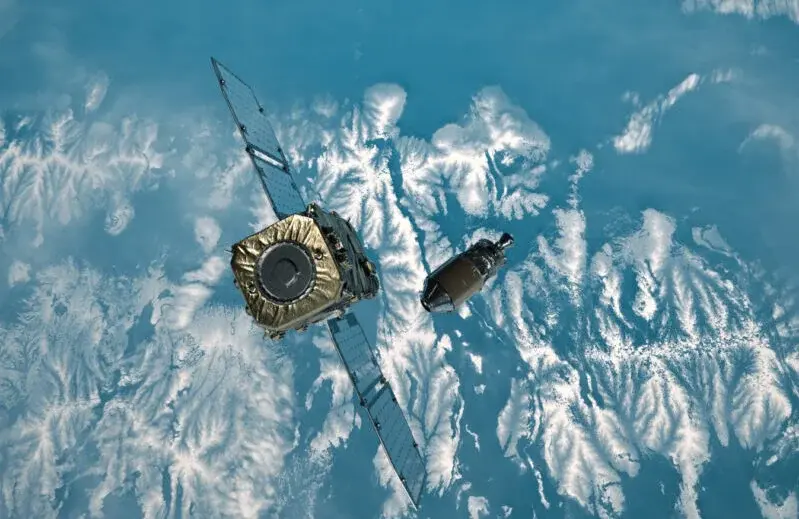 Σκάφος ADRAS-J της Astroscale πλησιάζει παροπλισμένο πύραυλο σε τροχιά, η ιαπωνική εταιρεία αφαίρεσης διαστημικών απορριμμάτων.