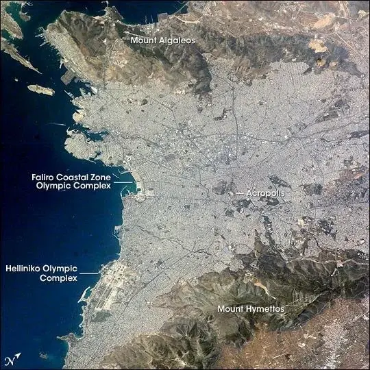 Η Αθήνα από το διάστημα το 2004, με την Ακρόπολη, τον Υμηττό, τον Αιγάλεω και τα ολυμπιακά έργα Φαλήρου και Ελληνικού