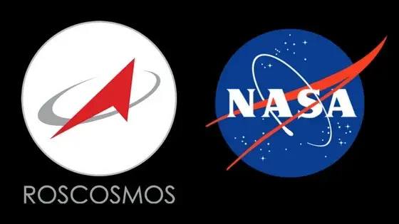 Παράθεση λογοτύπων NASA και Roscosmos, σύμβολο της σύγκρισης των δύο μεγαλύτερων διαστημικών υπηρεσιών στην ιστορία